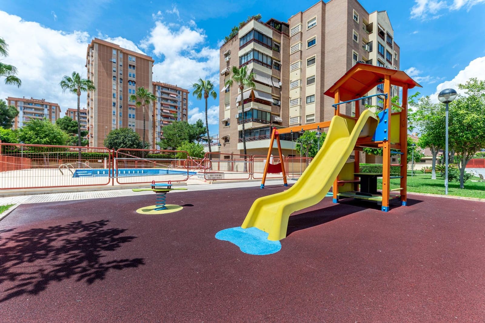 3 sypialnia Penthouse na sprzedaż w Miasto Alicante / Alacant z basenem garażem - 343 000 € (Ref: 9831728)