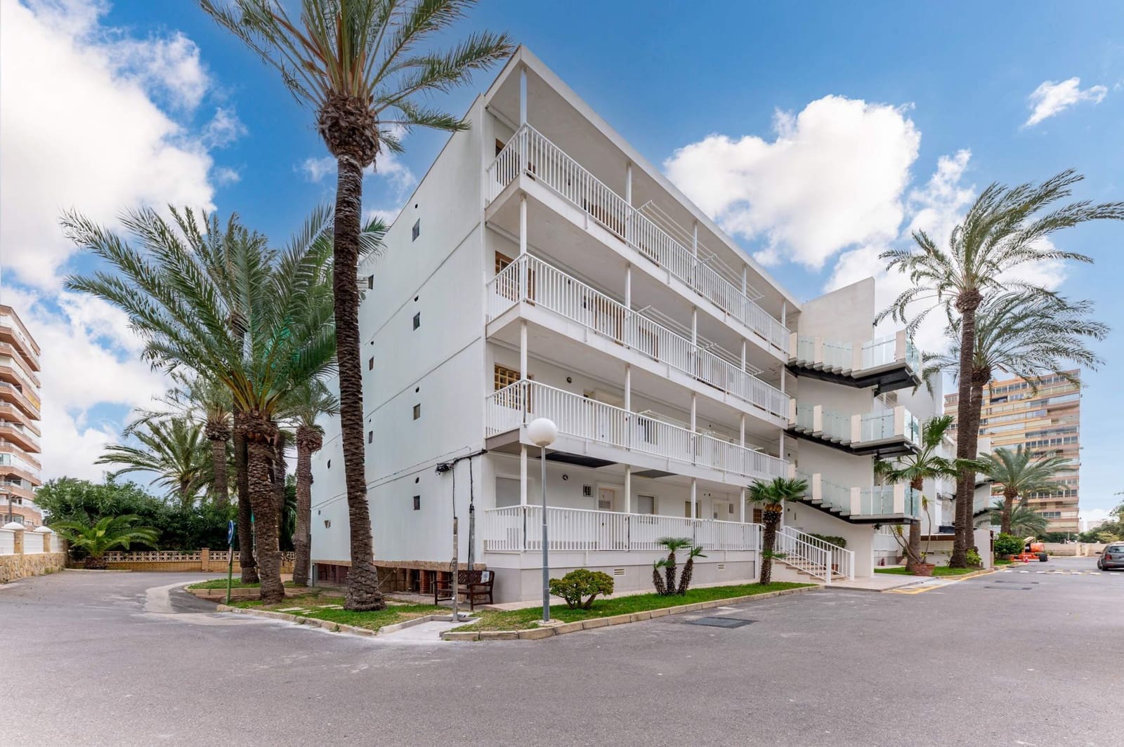2 Zimmer Wohnung zu verkaufen in Playa de San Juan mit Garage - 327.000 € (Ref: 9831729)