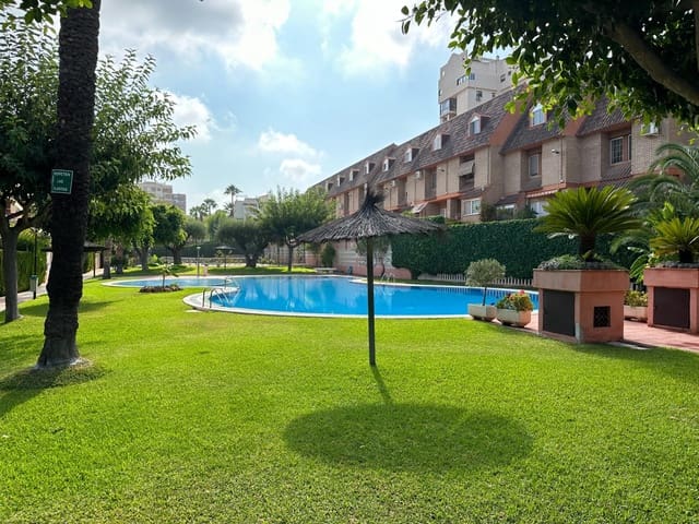5 soveværelse Rækkehus til salg i Playa de San Juan, Alicante by med swimmingpool garage - € 525.000 (Ref: 9843717)