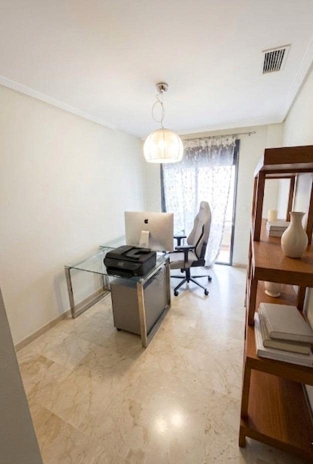3 sovrum Lägenhet till salu i Alicante stad med pool garage - 320 000 € (Ref: 9882095)