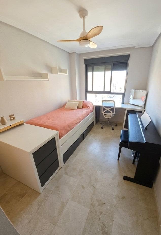 3 sovrum Lägenhet till salu i Alicante stad med pool garage - 320 000 € (Ref: 9882095)