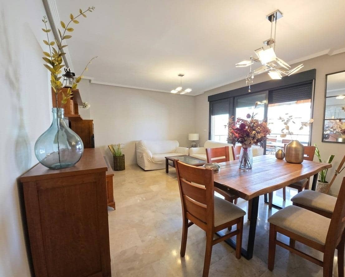 3 sovrum Lägenhet till salu i Alicante stad med pool garage - 320 000 € (Ref: 9882095)