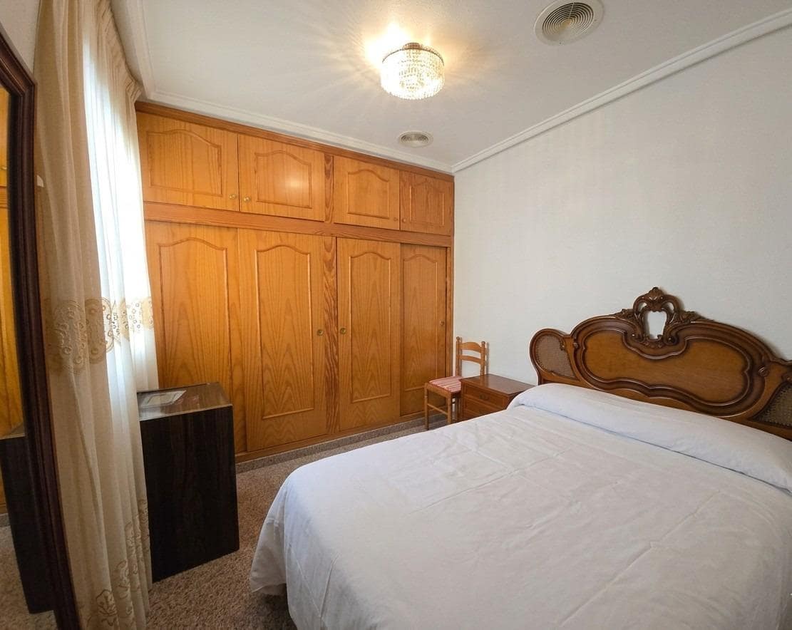4 sovrum Lägenhet till salu i Catral - 115 000 € (Ref: 9882096)