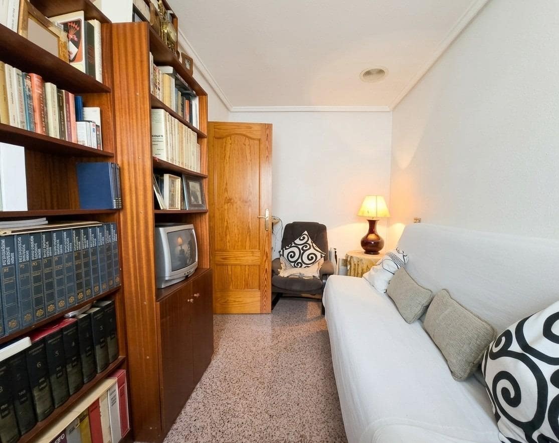 4 sovrum Lägenhet till salu i Catral - 115 000 € (Ref: 9882096)