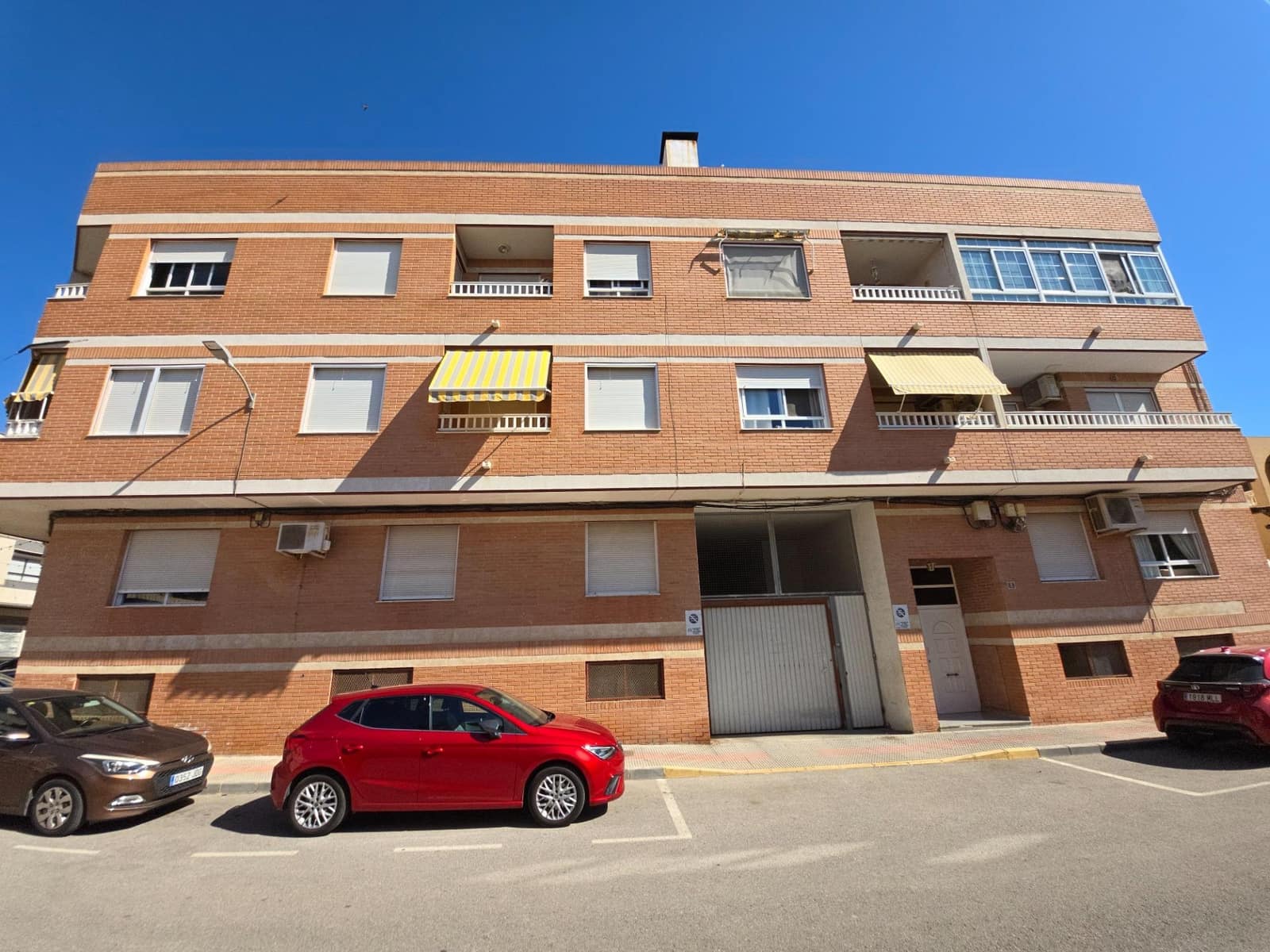 4 sovrum Lägenhet till salu i Catral - 115 000 € (Ref: 9882096)