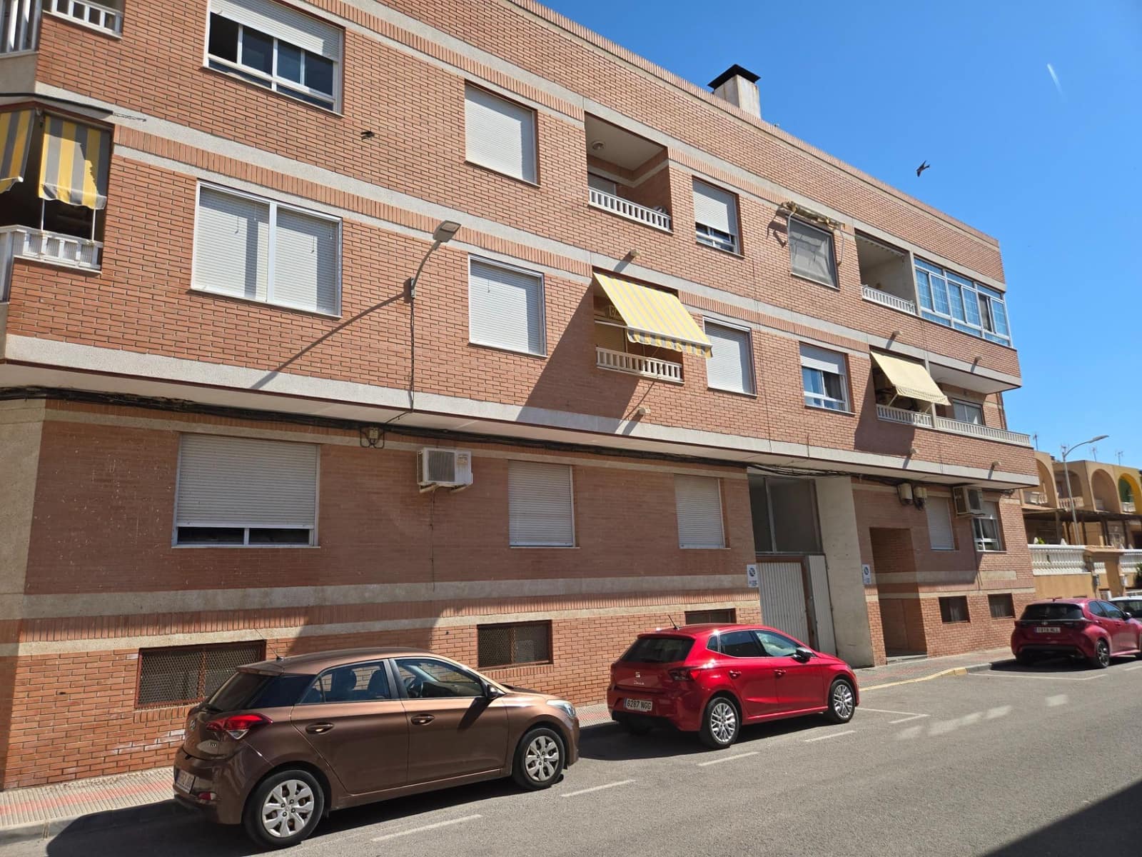 4 sovrum Lägenhet till salu i Catral - 115 000 € (Ref: 9882096)
