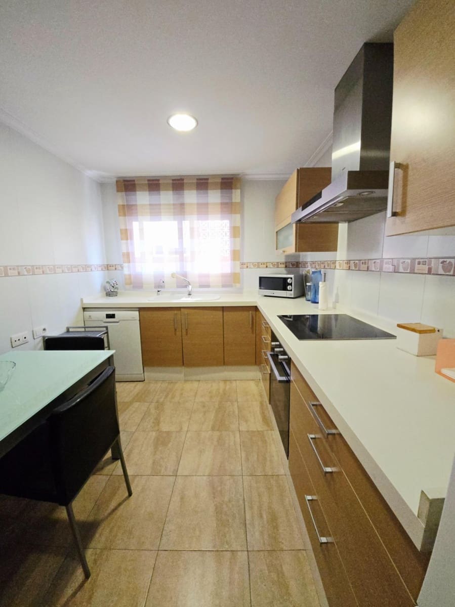3 bedroom Flat for sale in Elda with garage - € 179,500 (Ref: 9892548)