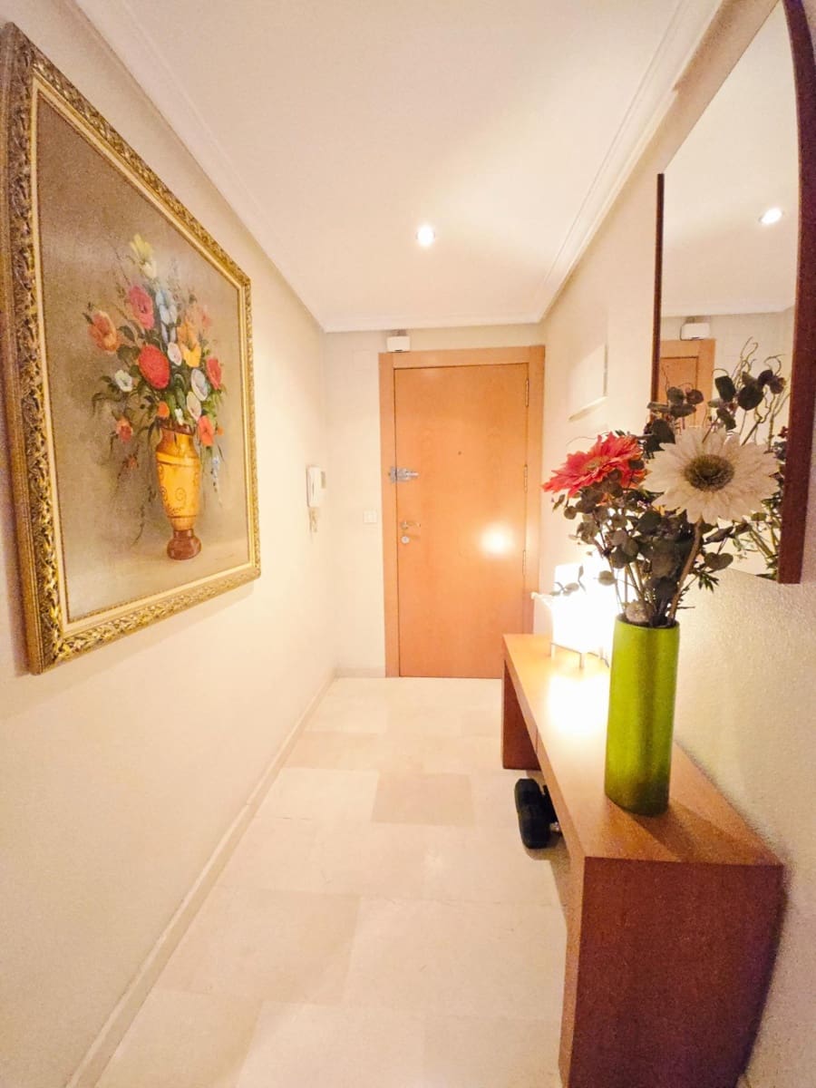 3 bedroom Flat for sale in Elda with garage - € 179,500 (Ref: 9892548)