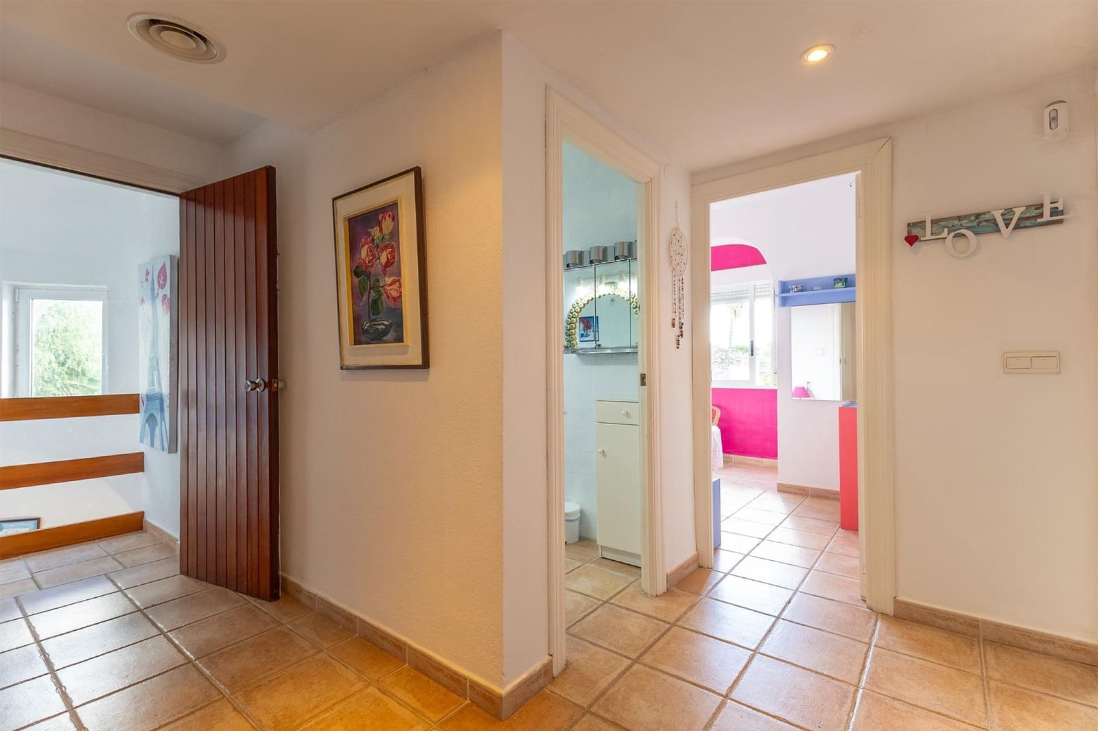 6 bedroom Villa for sale in El Campello with garage - € 525,000 (Ref: 9929557)