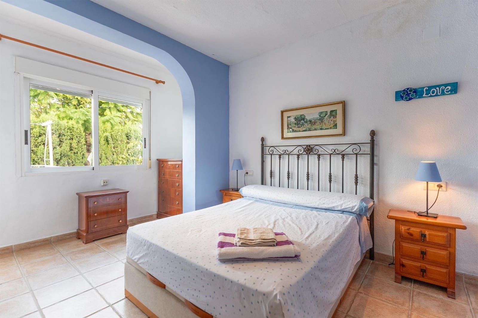 6 bedroom Villa for sale in El Campello with garage - € 525,000 (Ref: 9929557)