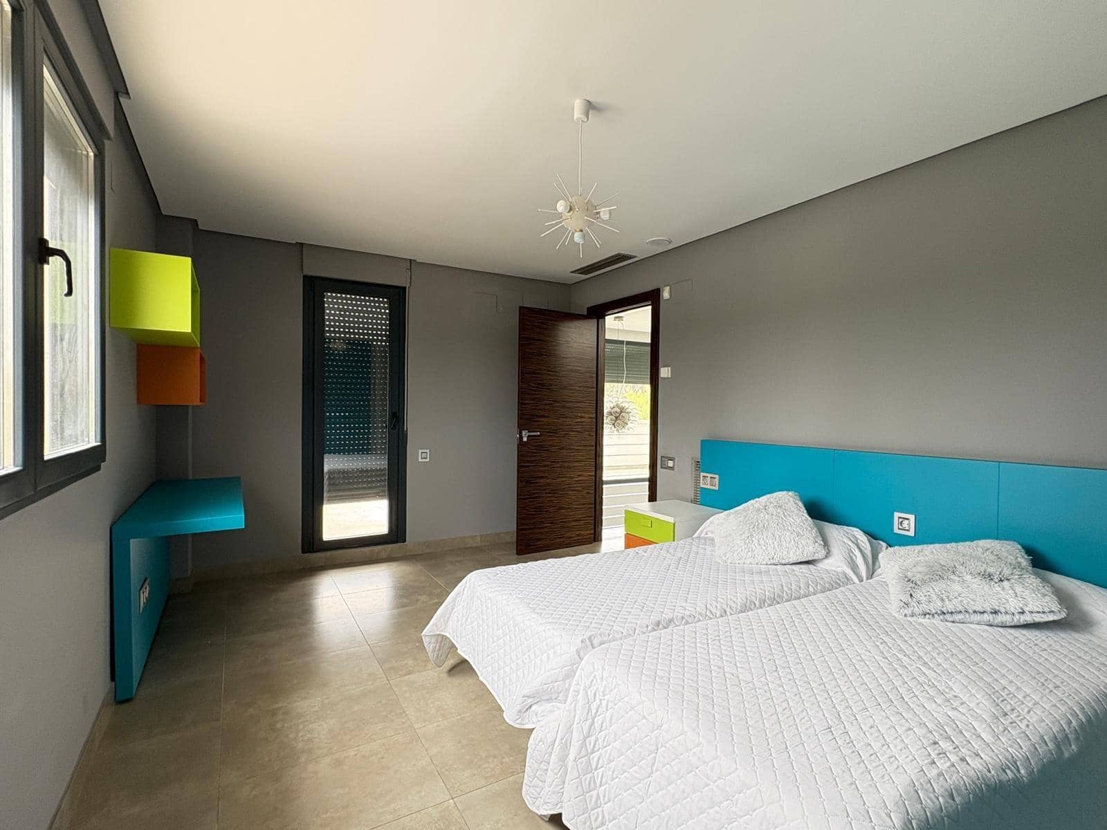 6 soveværelse Villa til leje i Elda med swimmingpool - € 2.500 (Ref: 9942708)