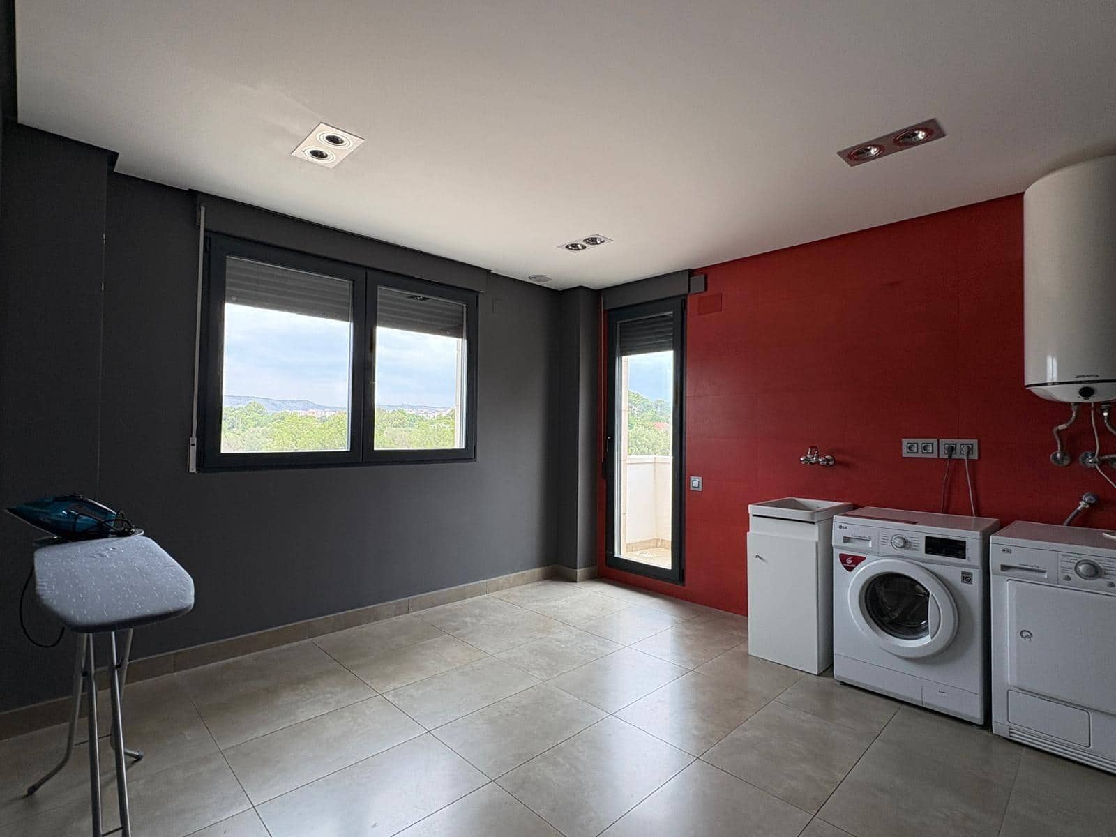 6 soveværelse Villa til leje i Elda med swimmingpool - € 2.500 (Ref: 9942708)
