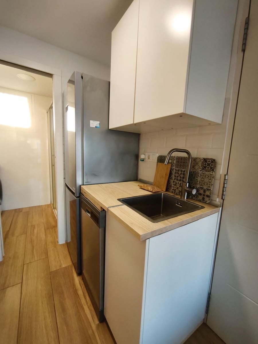 1 soveværelse Lejlighed til salg i Playa de San Juan med swimmingpool - € 199.995 (Ref: 9945912)