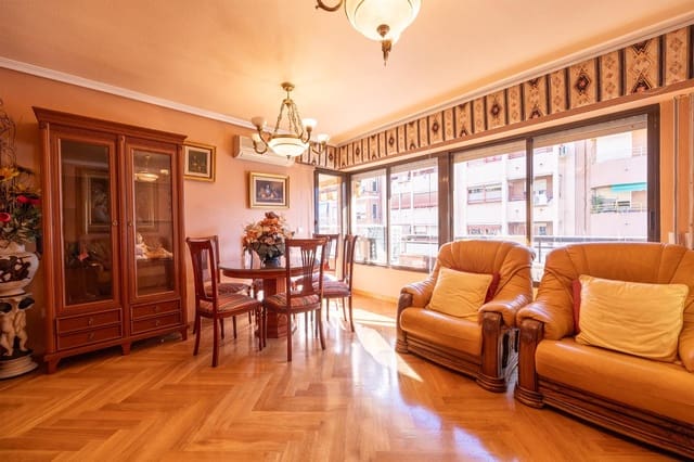 4 slaapkamer Flat te koop in Alicante stad met garage - € 410.000 (Ref: 9949979)