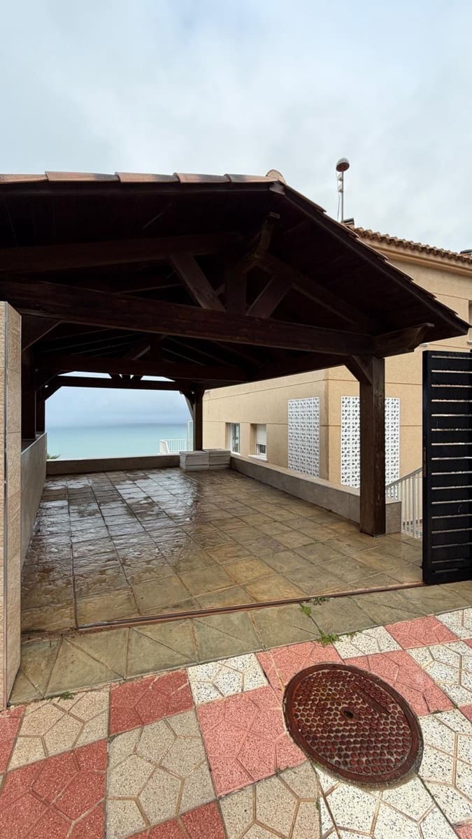 4 sovrum Radhus till salu i Gran Alacant med pool - 490 000 € (Ref: 9949981)