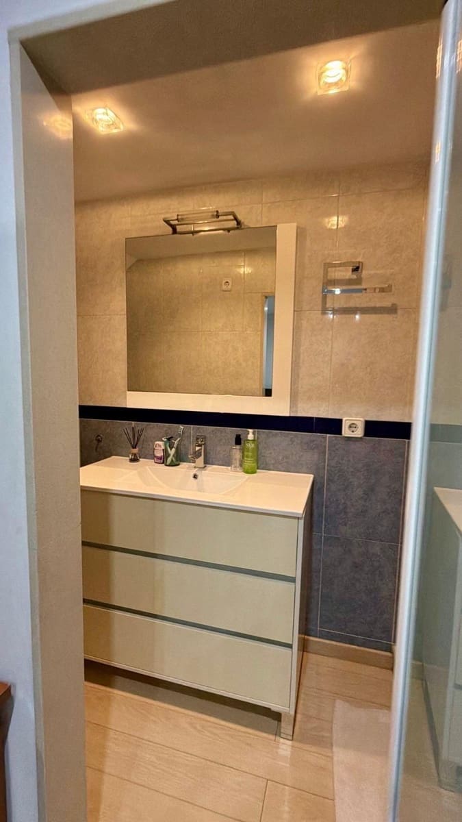 4 sovrum Radhus till salu i Gran Alacant med pool - 490 000 € (Ref: 9949981)
