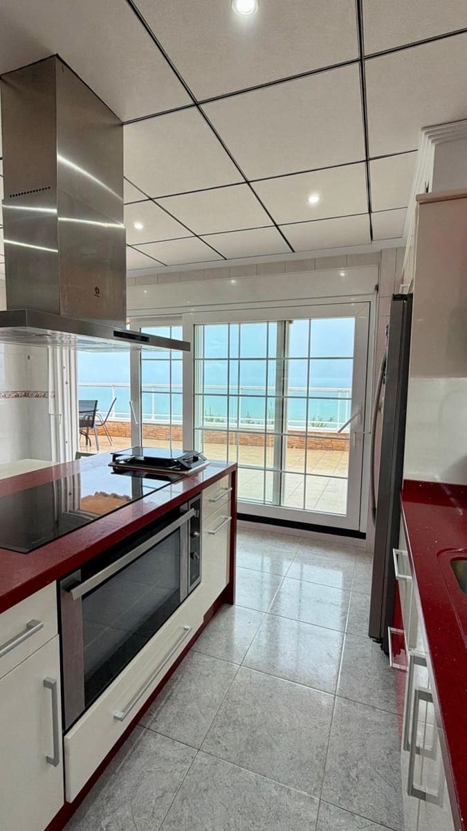 4 sovrum Radhus till salu i Gran Alacant med pool - 490 000 € (Ref: 9949981)