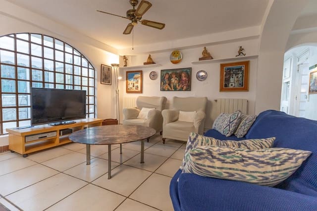 6 sypialnia Willa na sprzedaż w El Campello z garażem - 525 000 € (Ref: 9949985)