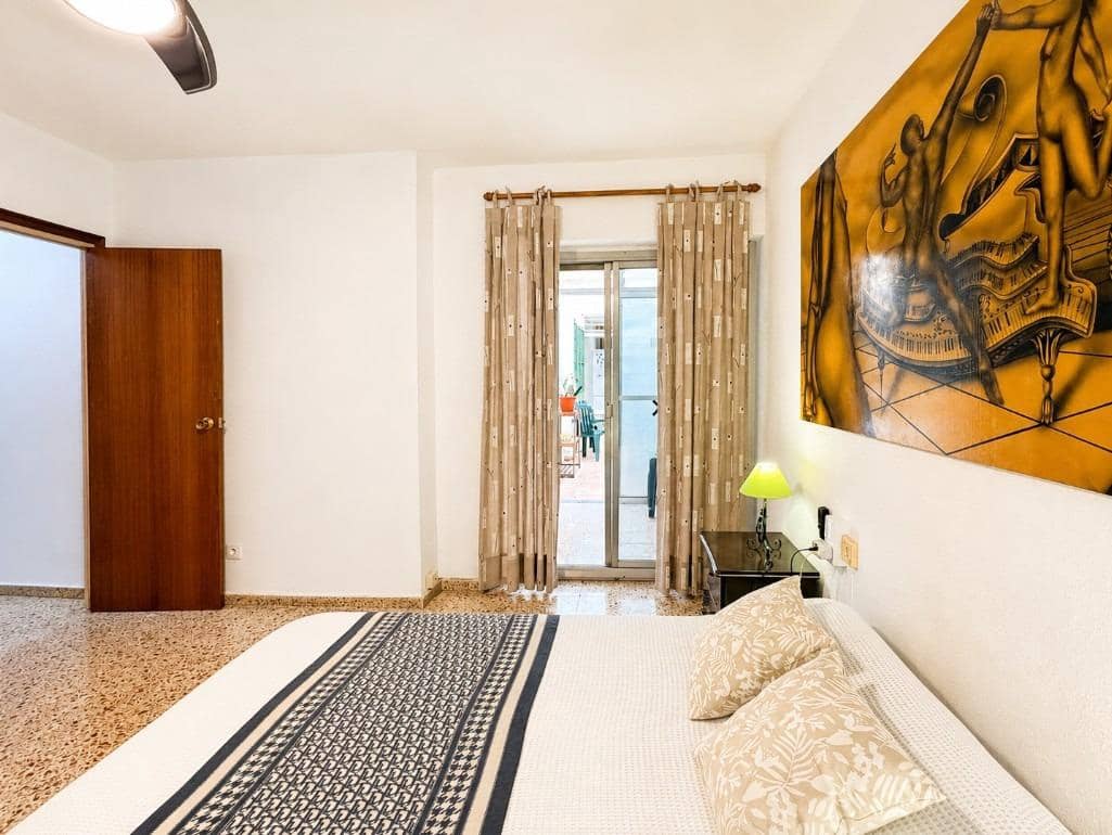 4 slaapkamer Flat te koop in Alicante stad - € 375.000 (Ref: 9949988)