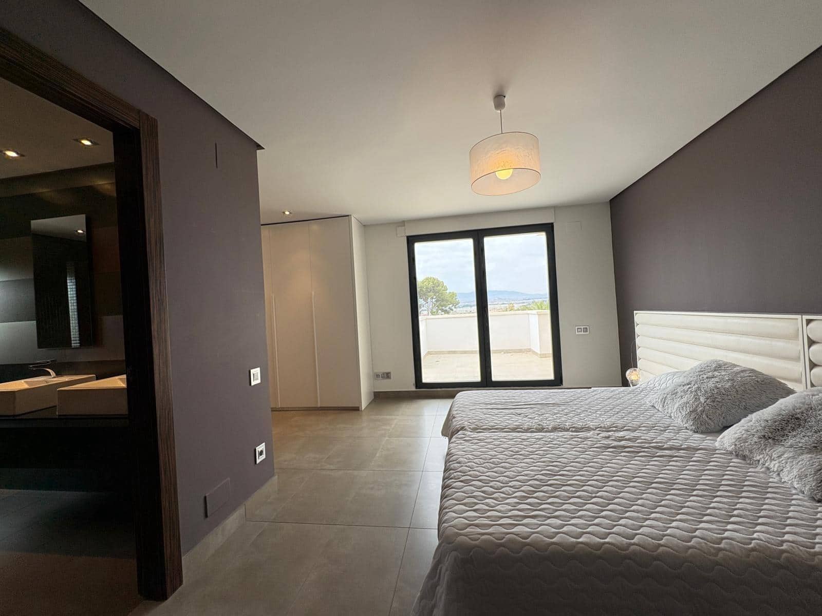 6 soveværelse Villa til leje i Elda med swimmingpool - € 2.500 (Ref: 9949990)