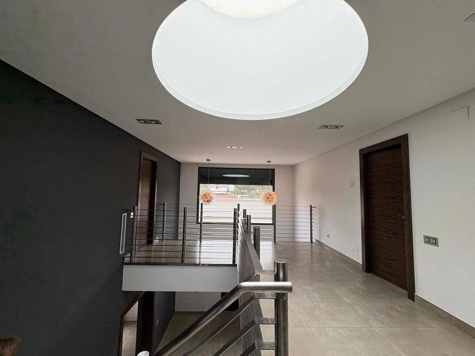 6 soveværelse Villa til leje i Elda med swimmingpool - € 2.500 (Ref: 9949990)
