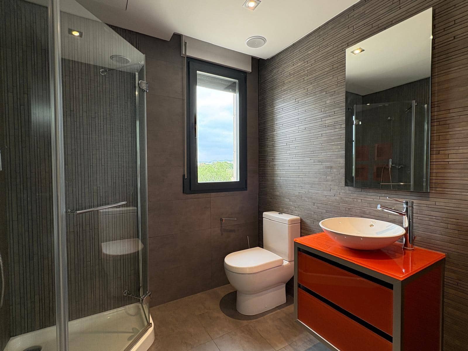 6 soveværelse Villa til leje i Elda med swimmingpool - € 2.500 (Ref: 9949990)