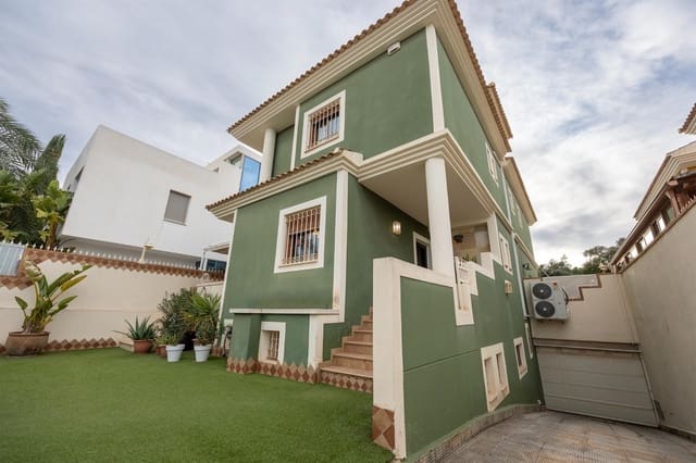 5 soverom Villa til salgs i Playa de San Juan, Alicante by med svømmebasseng garasje - € 1 295 000 (Ref: 9949995)