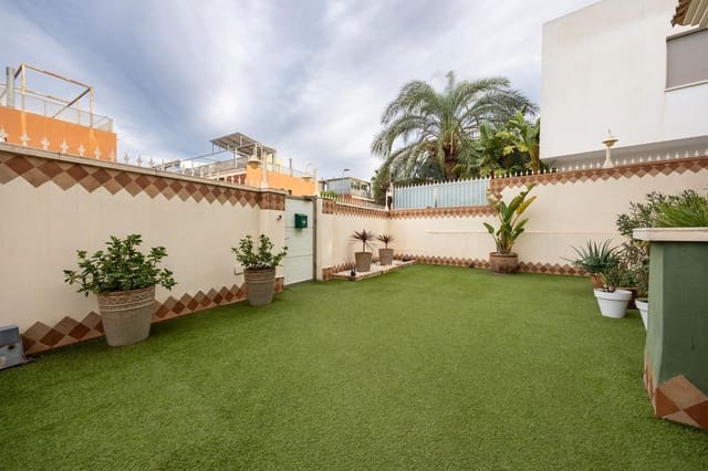 5 soverom Villa til salgs i Playa de San Juan, Alicante by med svømmebasseng garasje - € 1 295 000 (Ref: 9949995)