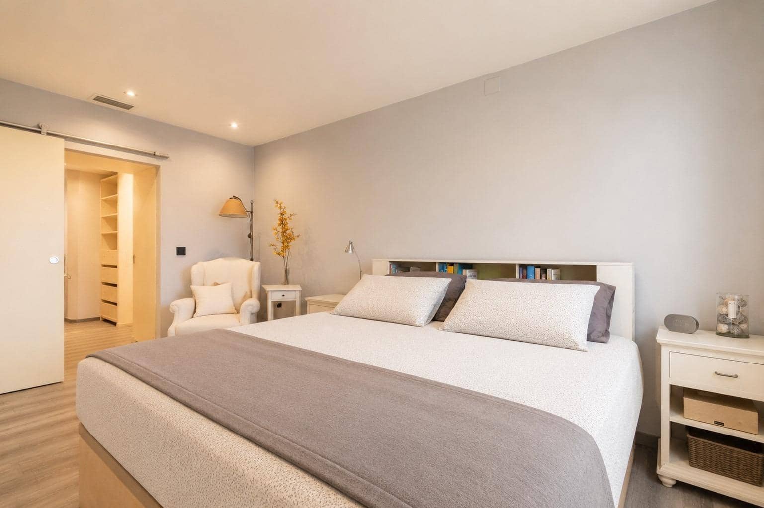 3 soveværelse Bungalow til salg i Arenales del Sol med swimmingpool garage - € 379.900 (Ref: 9952786)