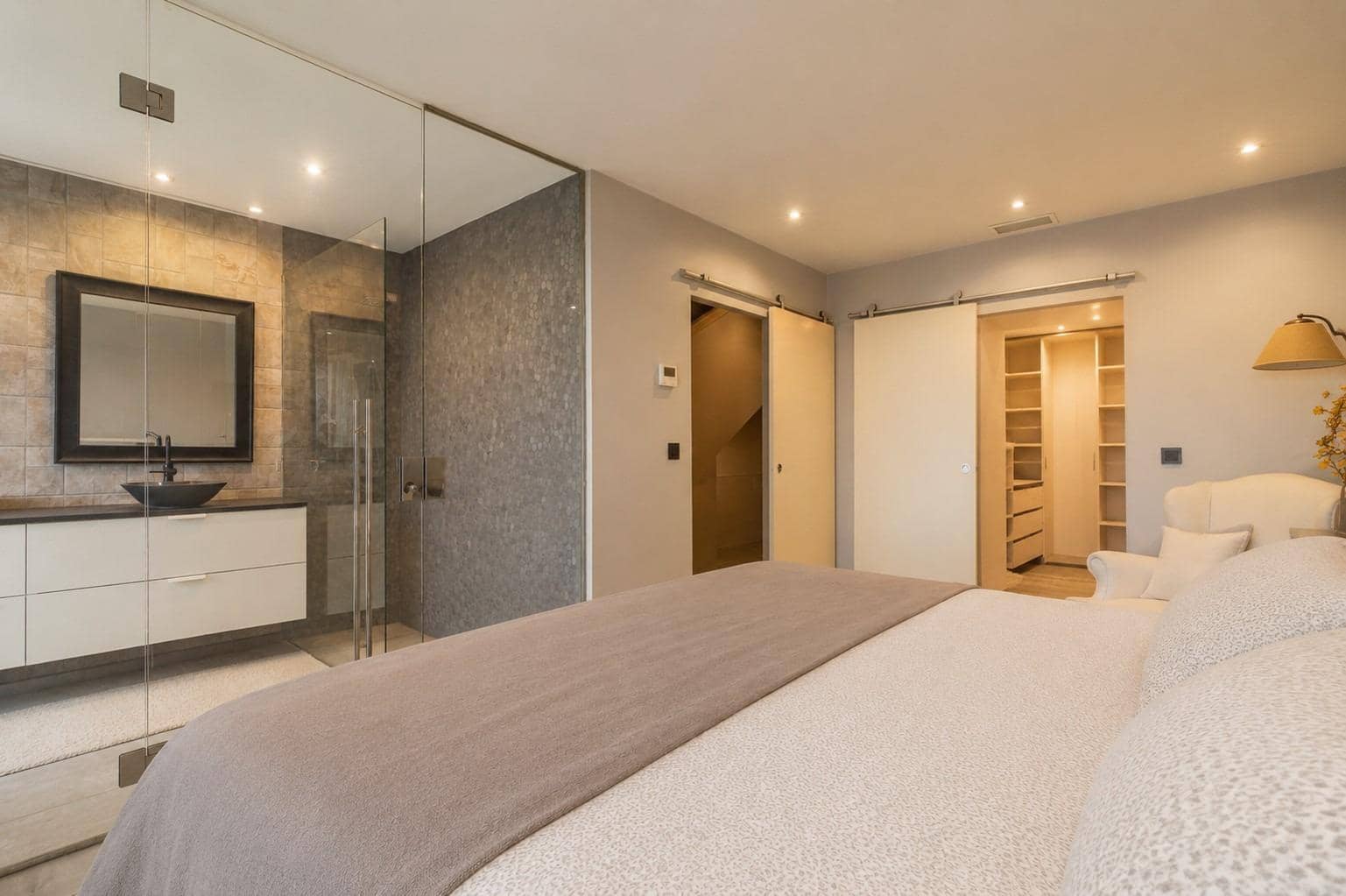 3 soveværelse Bungalow til salg i Arenales del Sol med swimmingpool garage - € 379.900 (Ref: 9952786)