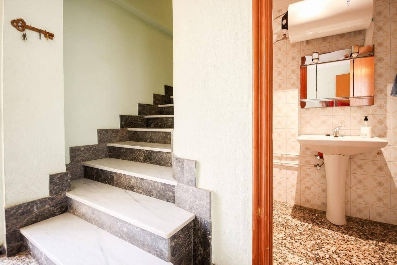 5 soverom Villa til salgs i Elda med svømmebasseng - € 275 000 (Ref: 9952787)