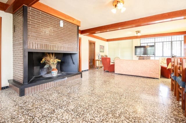 5 soverom Villa til salgs i Elda med svømmebasseng - € 275 000 (Ref: 9952787)