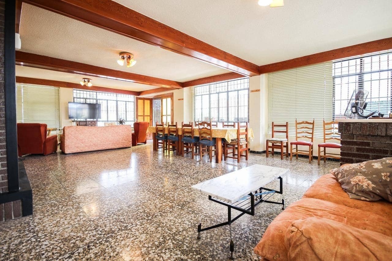 5 soverom Villa til salgs i Elda med svømmebasseng - € 275 000 (Ref: 9952787)