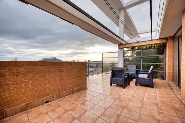 Ático de 2 habitaciones en Alicante / Alacant ciudad en venta con piscina - 450.000 € (Ref: 9952789)