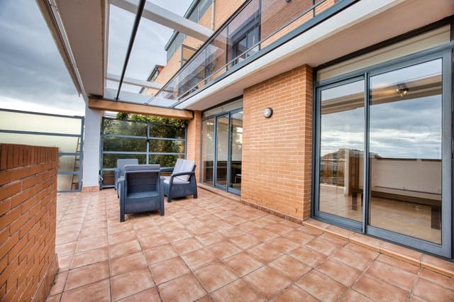 Ático de 2 habitaciones en Alicante / Alacant ciudad en venta con piscina - 450.000 € (Ref: 9952789)