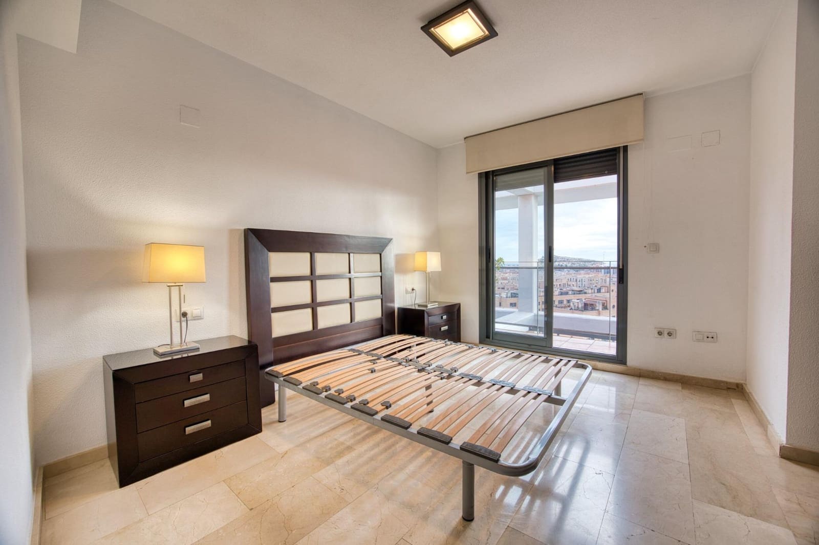 Ático de 2 habitaciones en Alicante / Alacant ciudad en venta con piscina - 450.000 € (Ref: 9952789)
