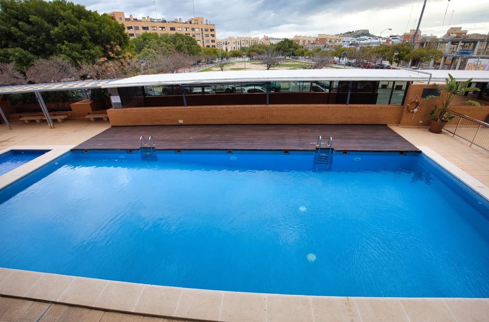 Ático de 2 habitaciones en Alicante / Alacant ciudad en venta con piscina - 450.000 € (Ref: 9952789)