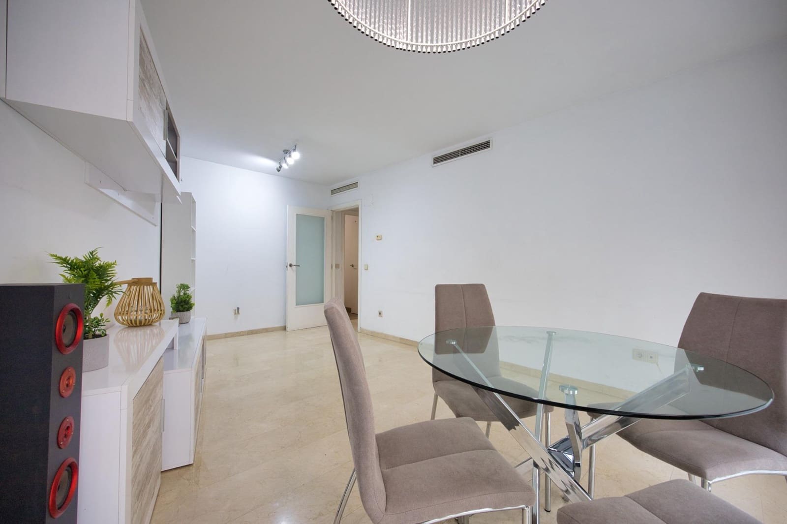 3 soveværelse Lejlighed til salg i Alicante by - € 370.000 (Ref: 9952790)
