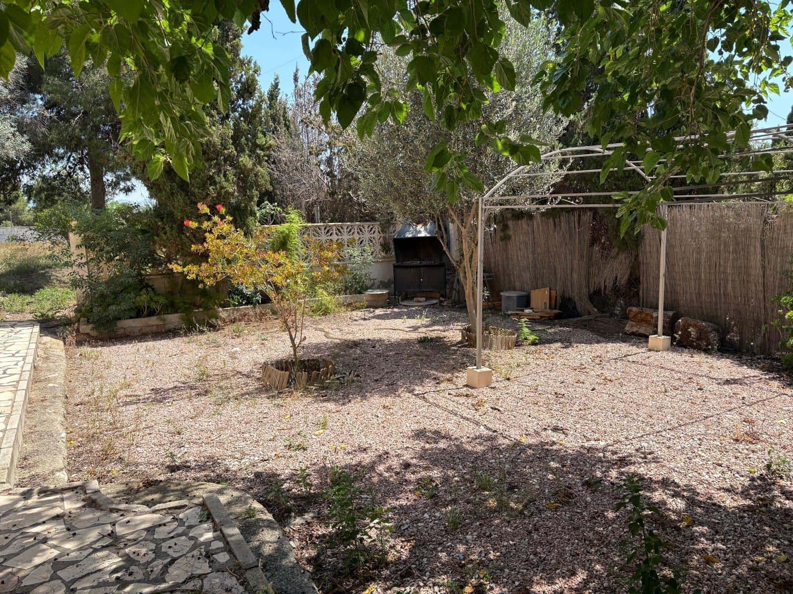 Chalet de 4 habitaciones en San Vicente / Sant Vicent del Raspeig en venta con piscina - 375.000 € (Ref: 9952791)