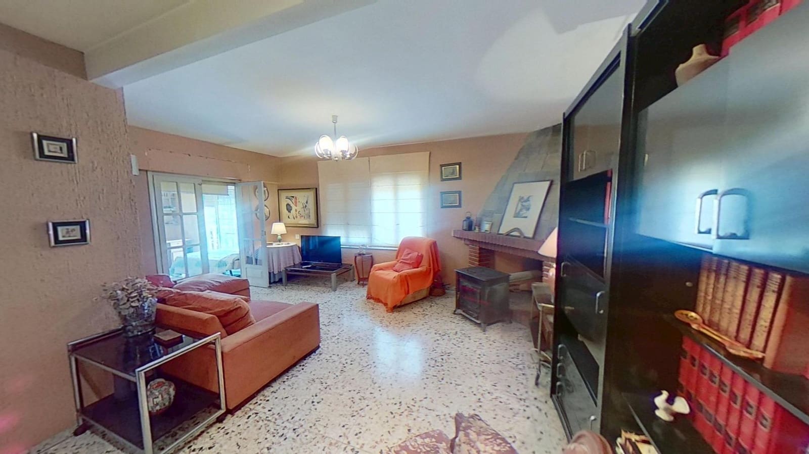 Chalet de 4 habitaciones en San Vicente / Sant Vicent del Raspeig en venta con piscina - 375.000 € (Ref: 9952791)
