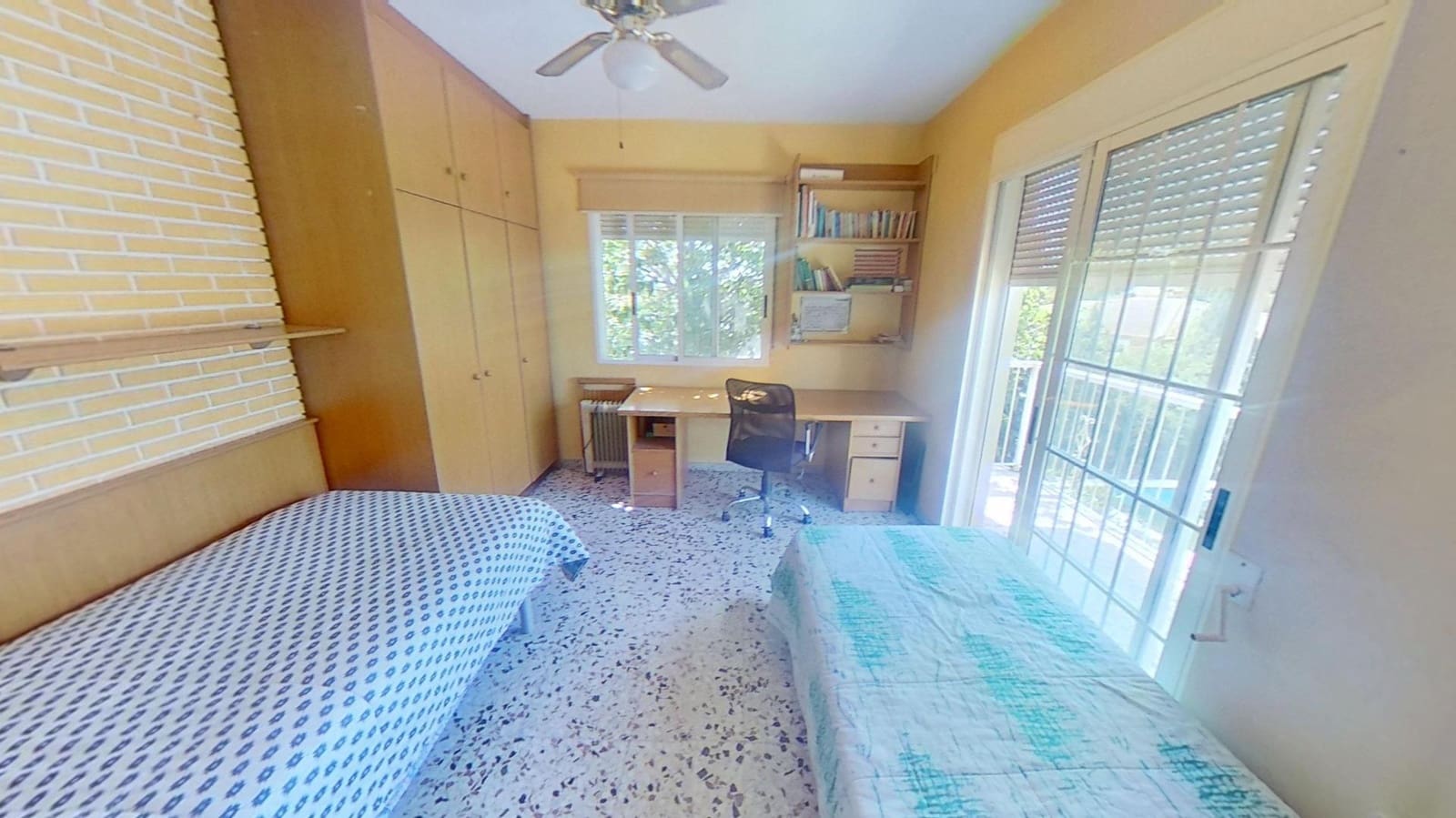 Chalet de 4 habitaciones en San Vicente / Sant Vicent del Raspeig en venta con piscina - 375.000 € (Ref: 9952791)
