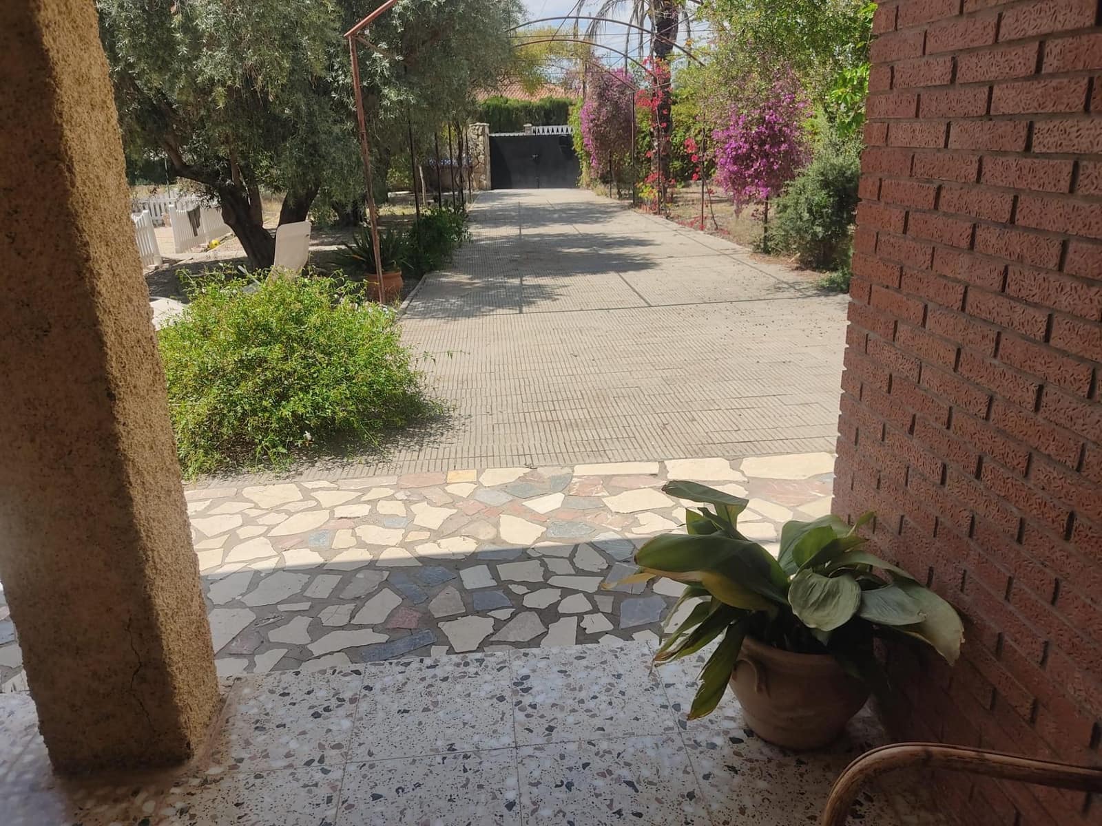 Chalet de 4 habitaciones en San Vicente / Sant Vicent del Raspeig en venta con piscina - 375.000 € (Ref: 9952791)