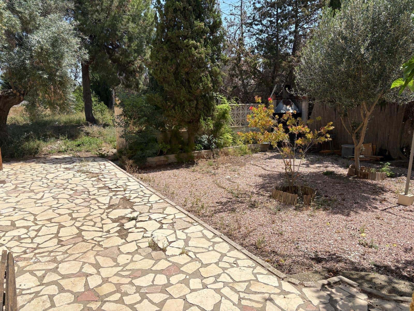 Chalet de 4 habitaciones en San Vicente / Sant Vicent del Raspeig en venta con piscina - 375.000 € (Ref: 9952791)