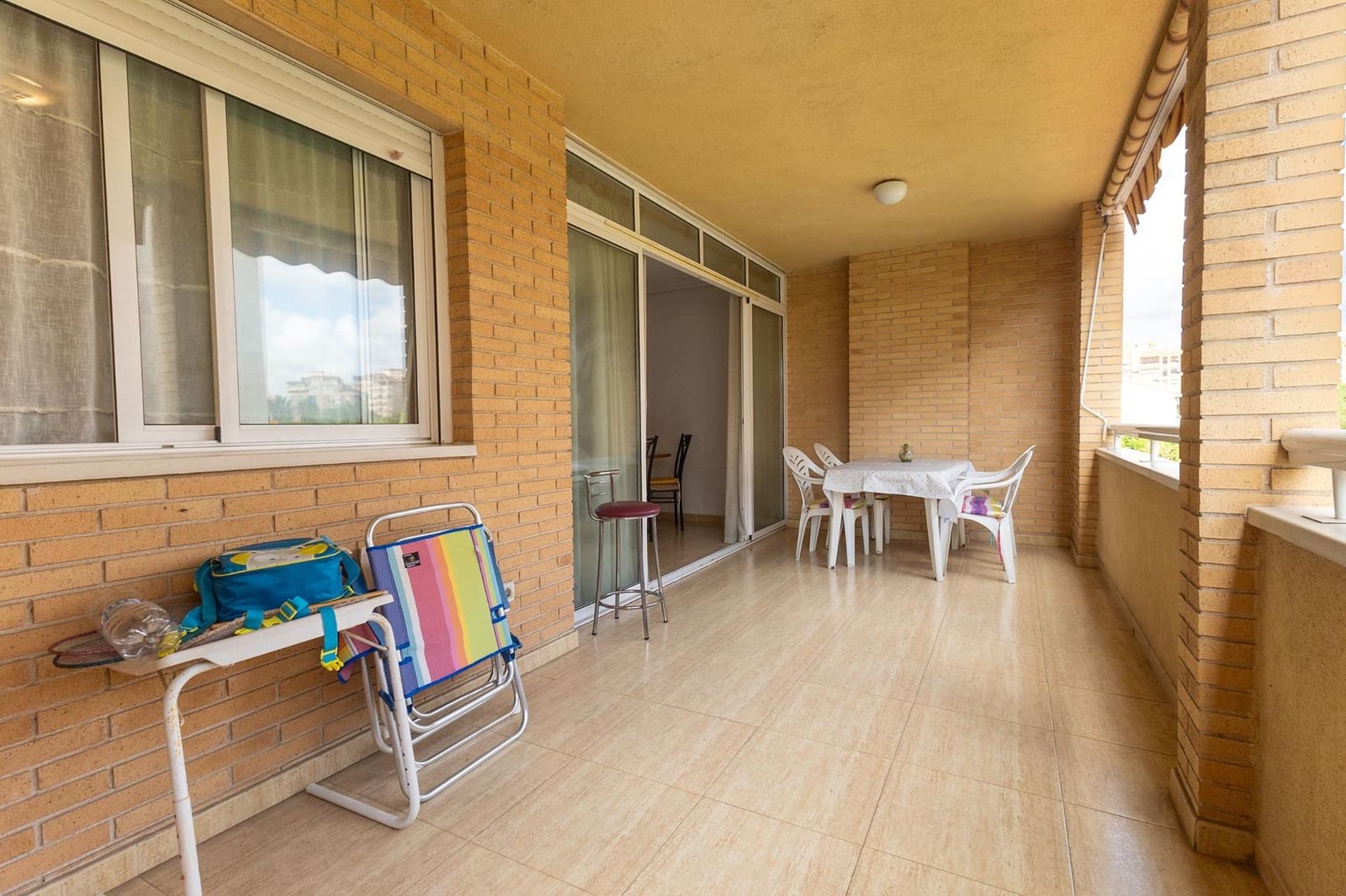 3 soverom Leilighet til salgs i Alicante by med svømmebasseng garasje - € 326 000 (Ref: 9952794)