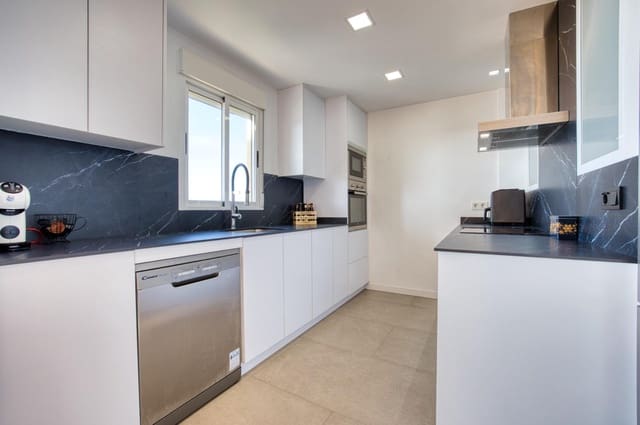 3 soverom Kjedet enebolig til salgs i Muchamiel / Mutxamel med svømmebasseng - € 325 000 (Ref: 9952795)