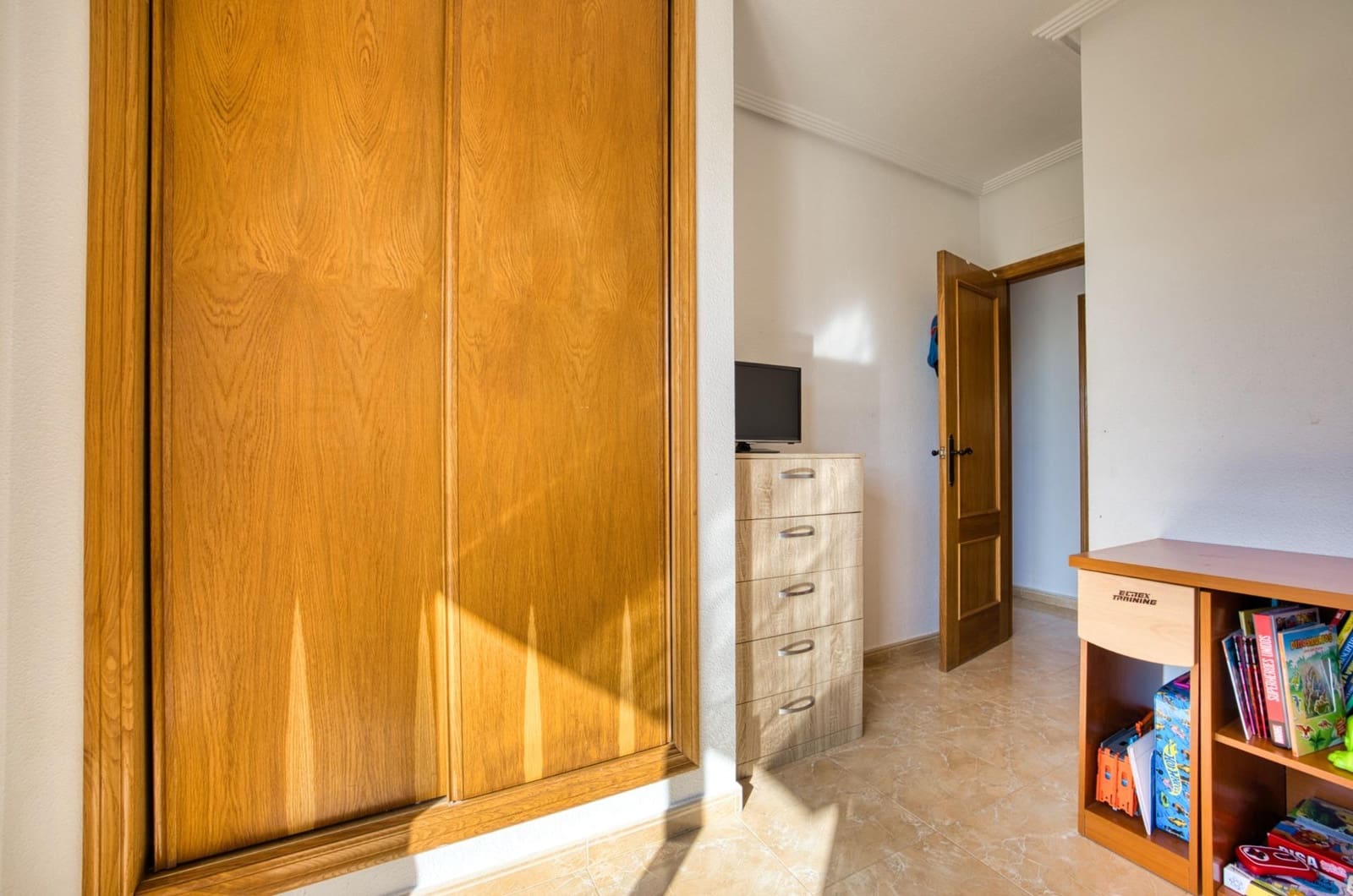 3 soverom Kjedet enebolig til salgs i Muchamiel / Mutxamel med svømmebasseng - € 325 000 (Ref: 9952795)