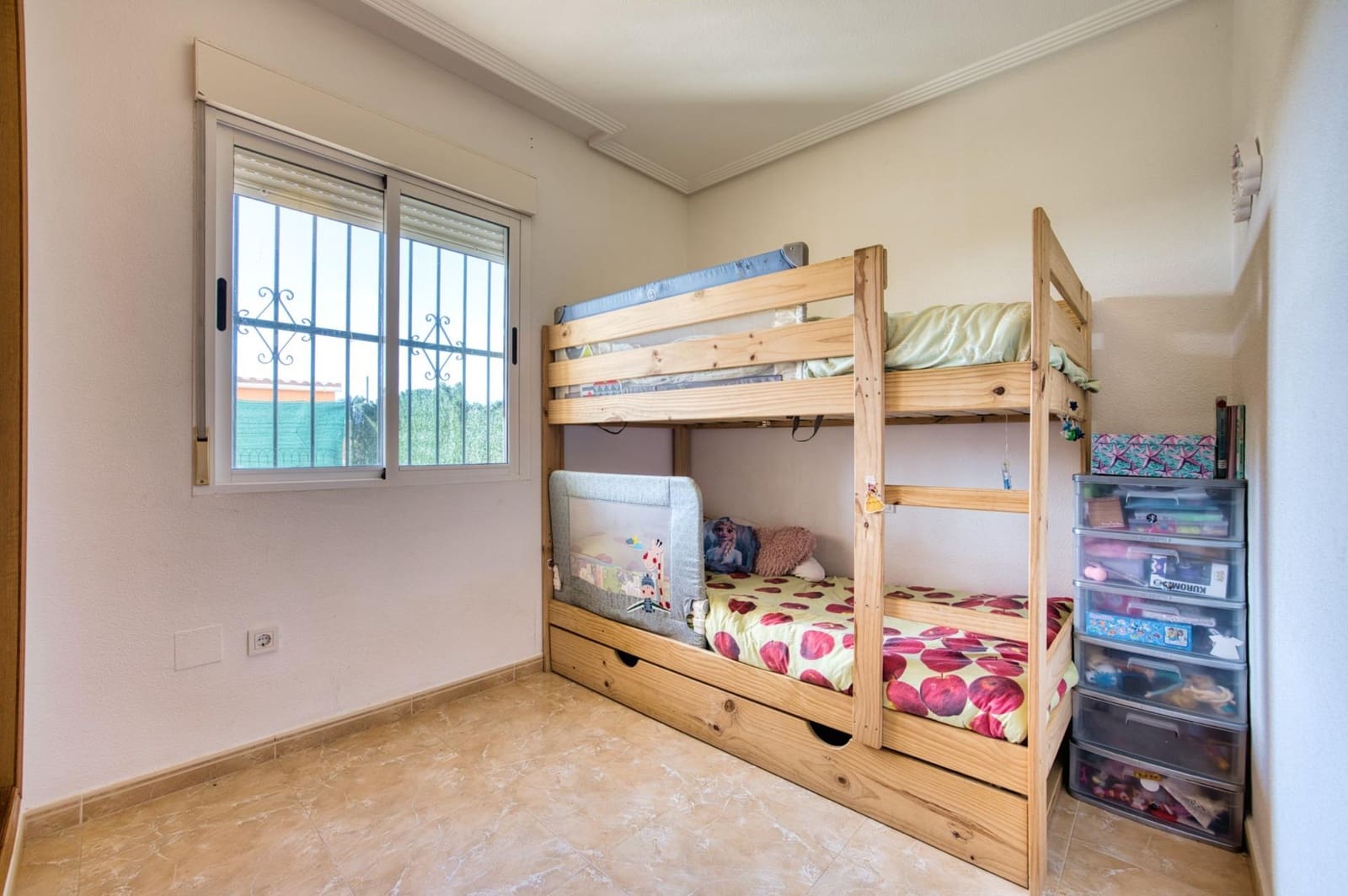 3 soverom Kjedet enebolig til salgs i Muchamiel / Mutxamel med svømmebasseng - € 325 000 (Ref: 9952795)