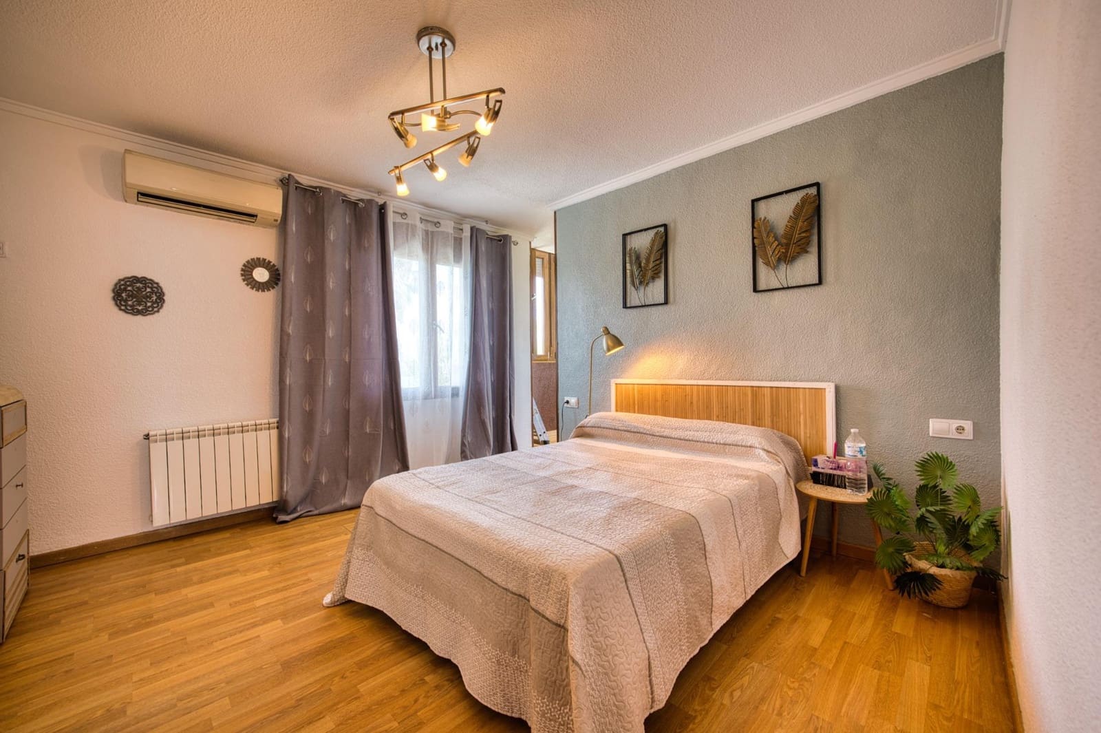 5 sypialnia Willa na sprzedaż w Petrel / Petrer z basenem - 690 000 € (Ref: 9970774)