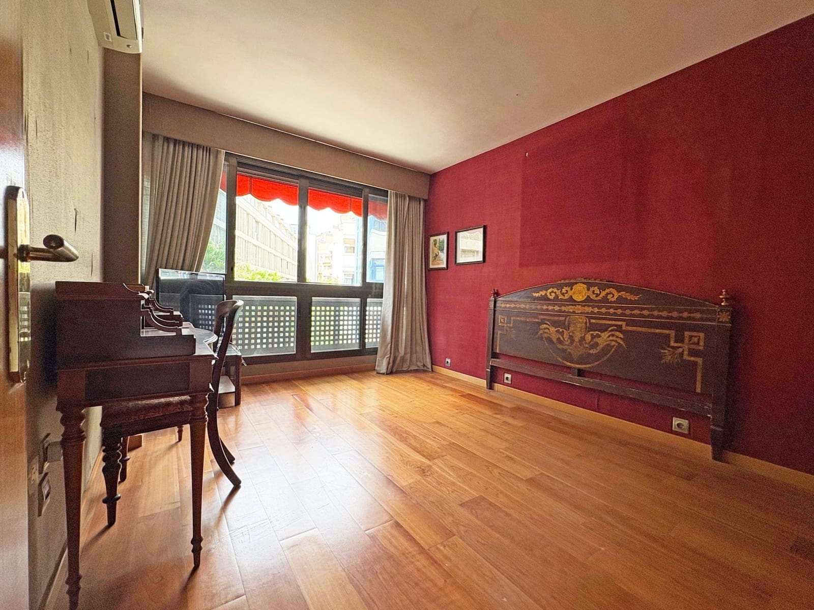 4 soveværelse Lejlighed til salg i Alicante by - € 452.000 (Ref: 9973513)