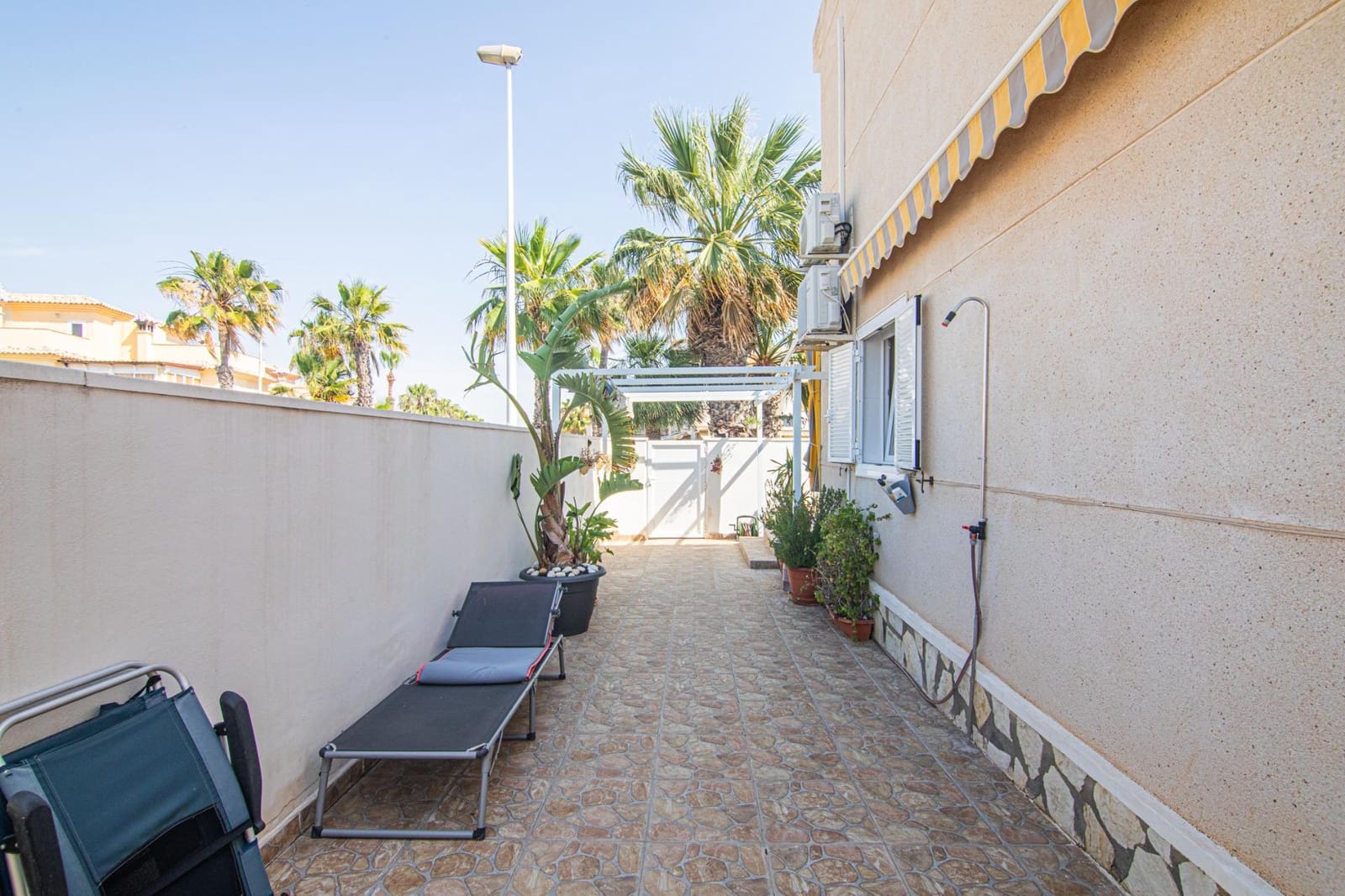 2 bedroom Bungalow for sale in Gran Alacant with pool - € 229,900 (Ref: 9975600)